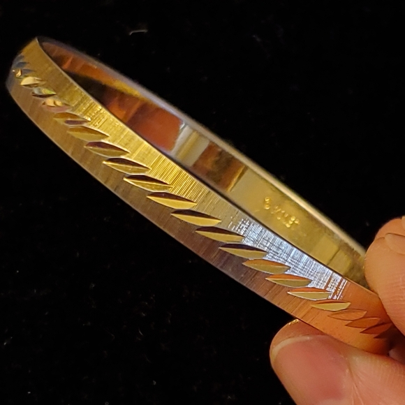 Monet goldtone etched bangle bracelet - Picture 1 of 5